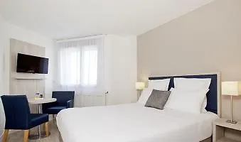 سيجور آند أفيير باريس-دافوت 3*